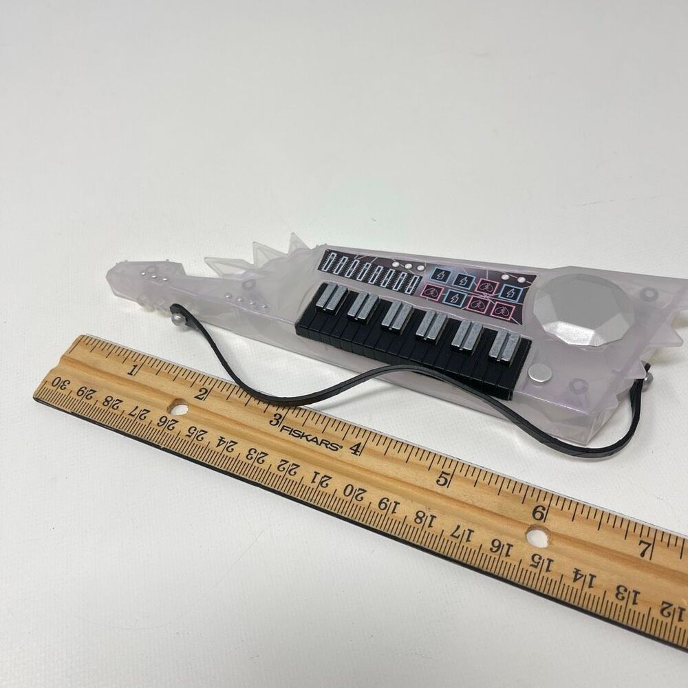 LOL Surprise OMG Electric Guitar Toys Lot Of 2 Purple MGA 2020 Keytaur - Picture 4 of 6
